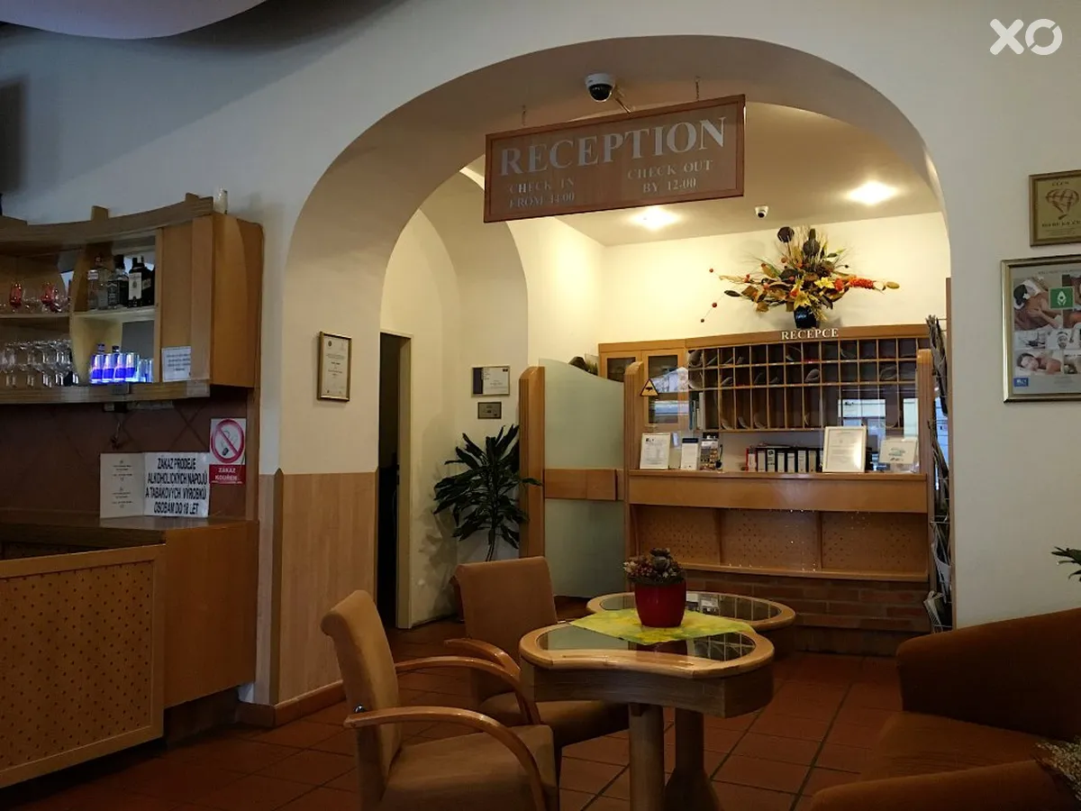 Tosca EA Hotel