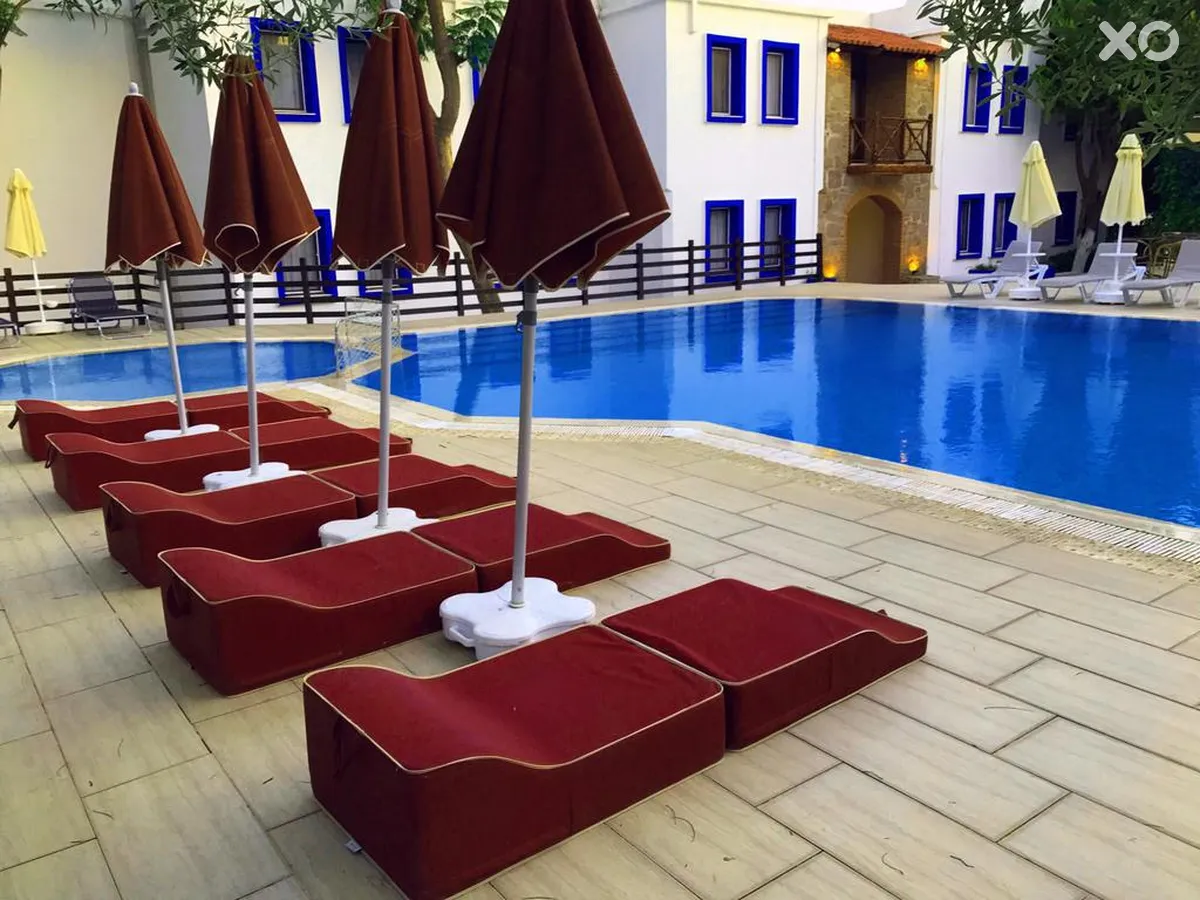 Atrium Hotel
