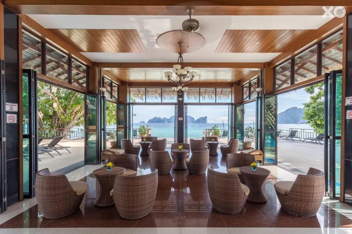 Phi Phi Long Beach Resort & Villa