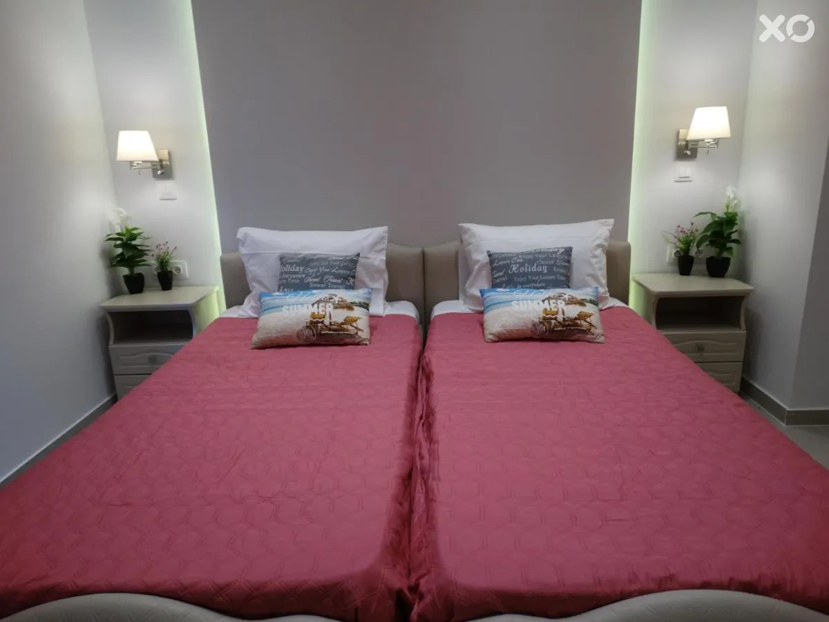 Makis Louvlis Apartments & Studios