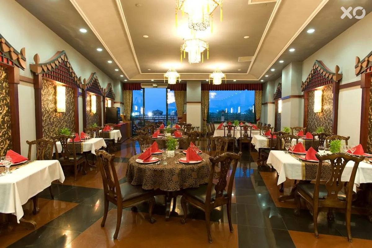 Delphin Palace