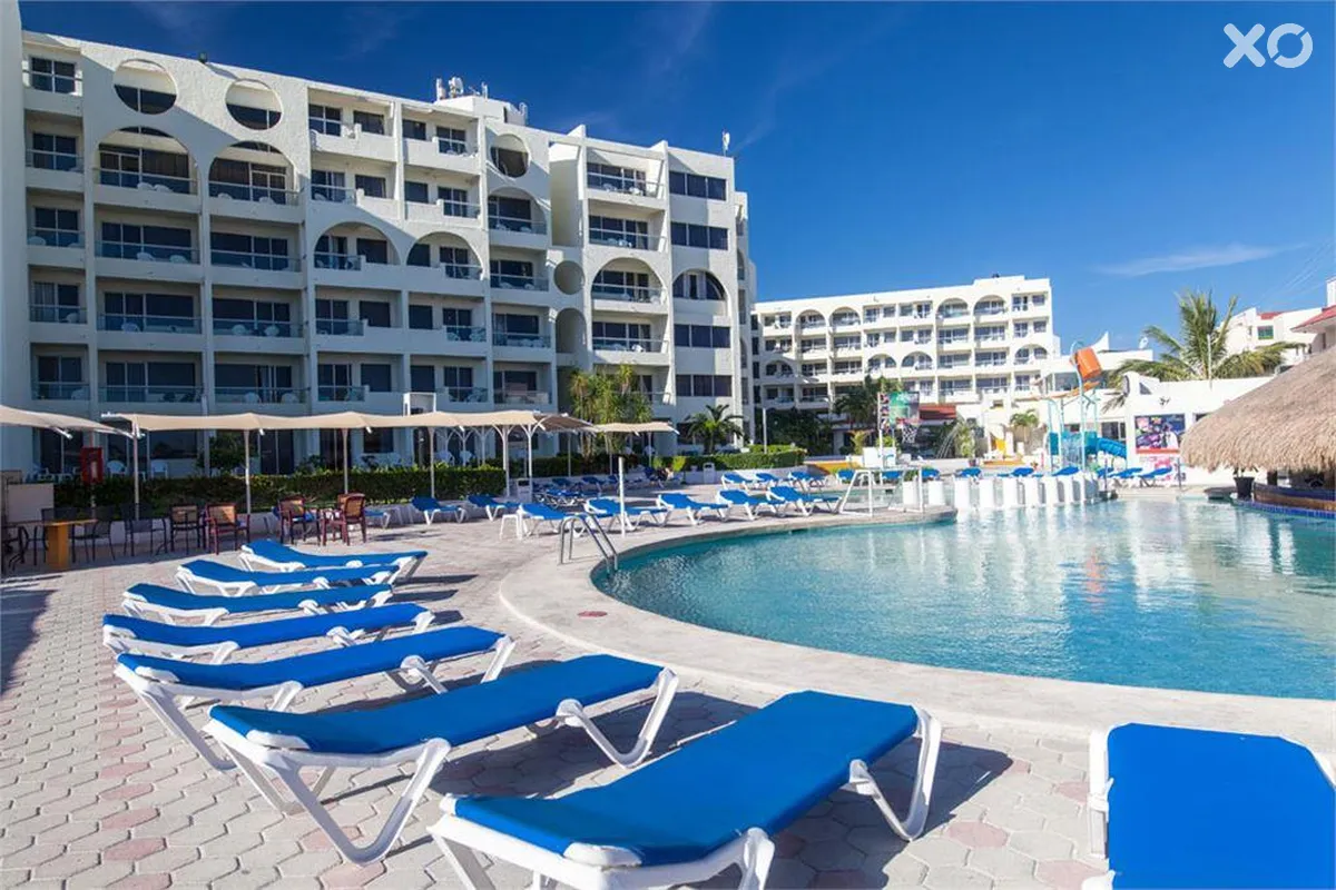 Aquamarina Beach Hotel Cancun