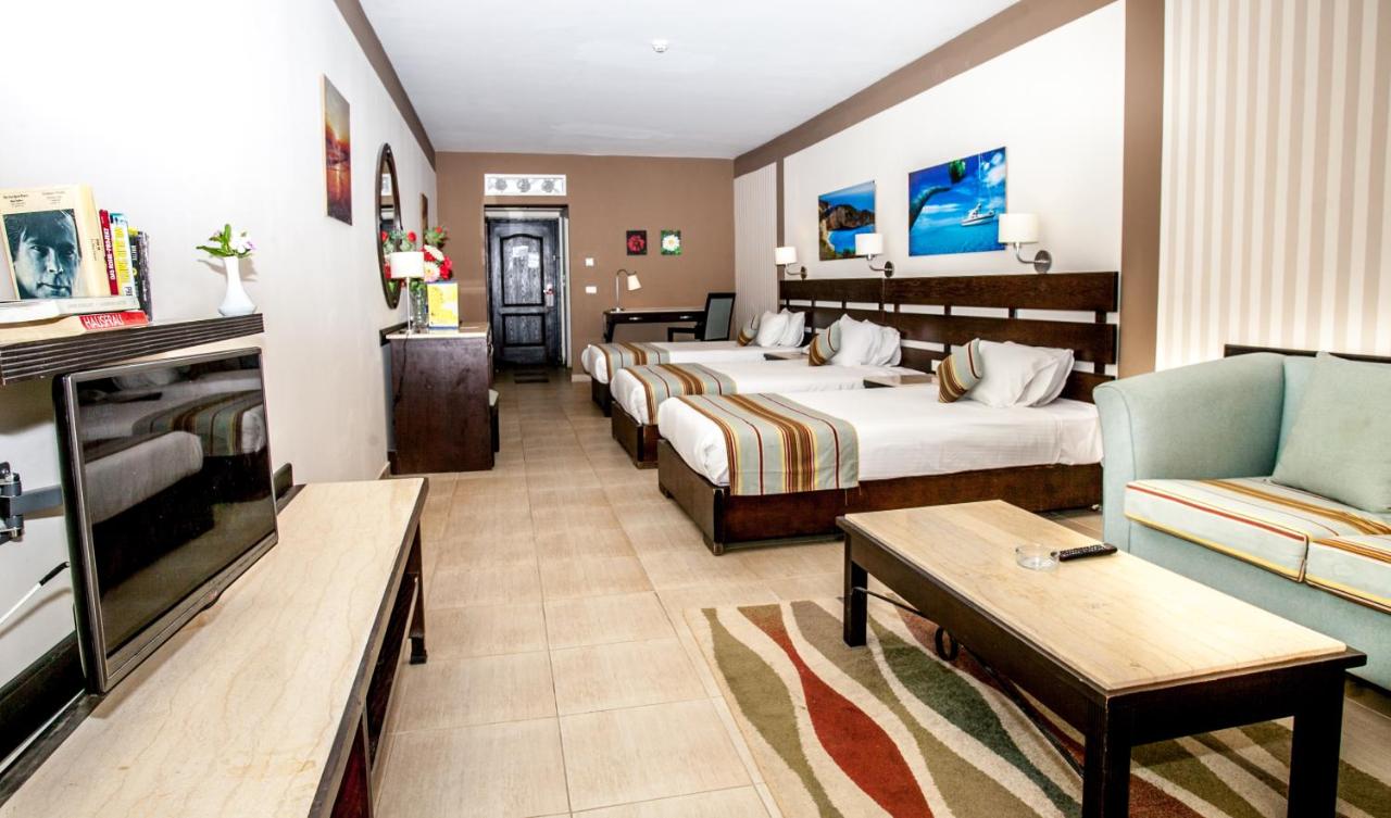 El Karma Aqua Beach Resort