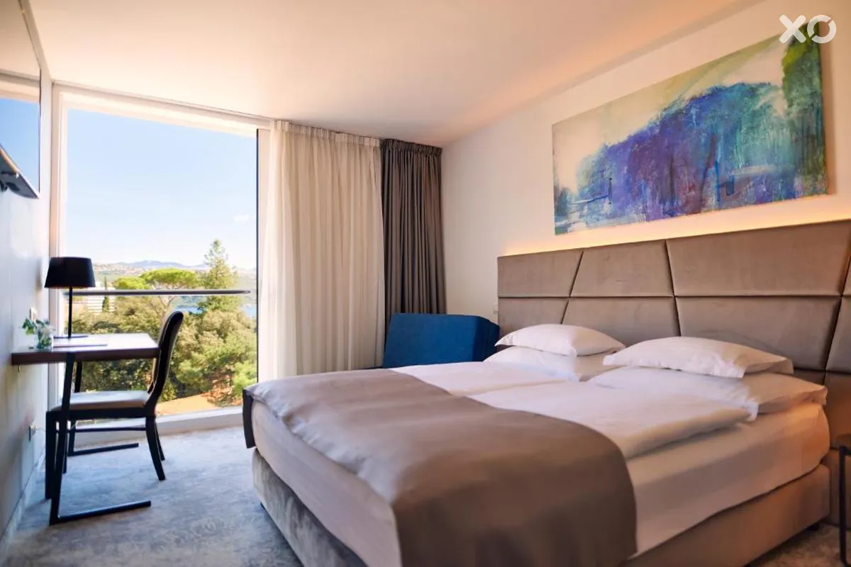 Paris Hotel