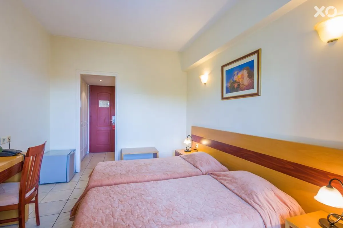 CNic Hellinis Hotel
