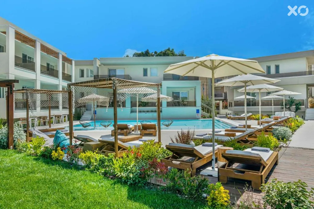 Mirablue Luxury Residences