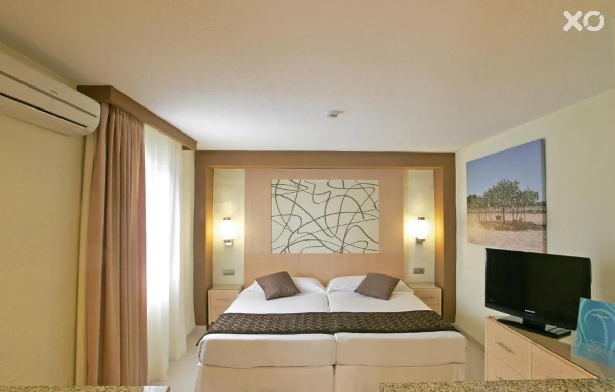Riu La Mola Hotel