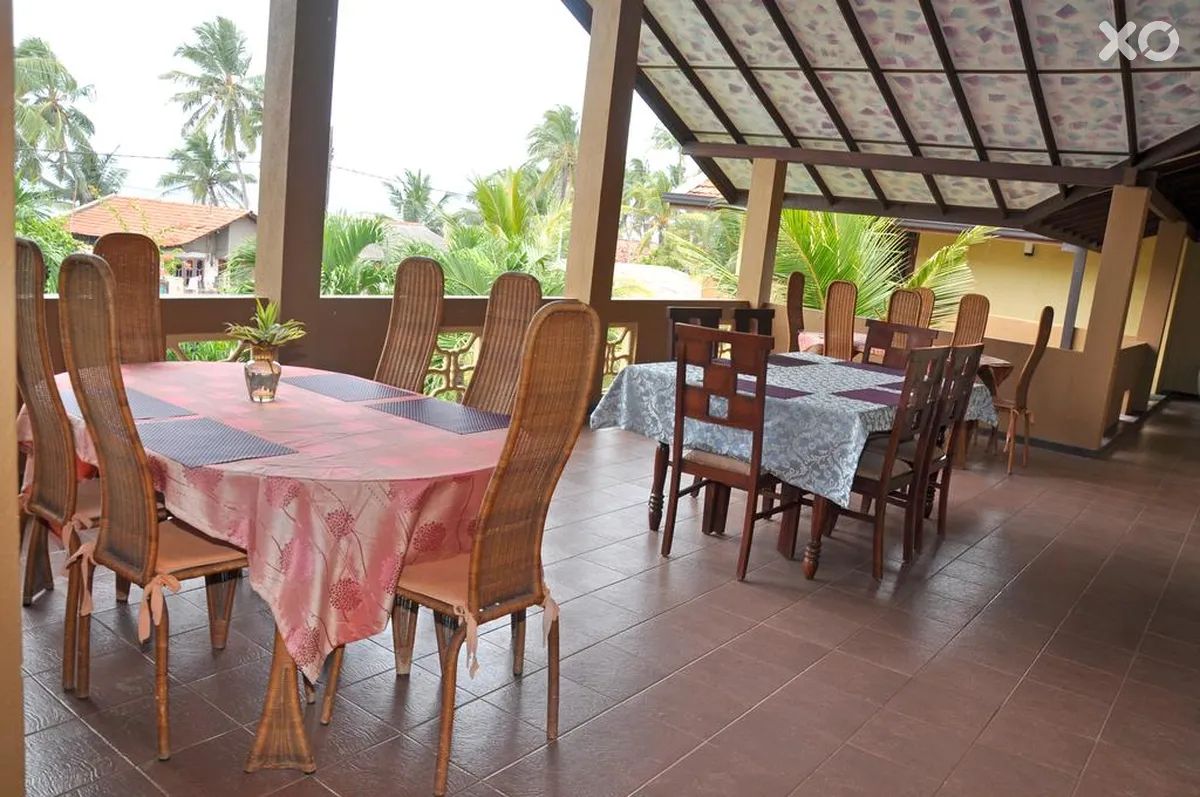 Solomon Beach Hotel
