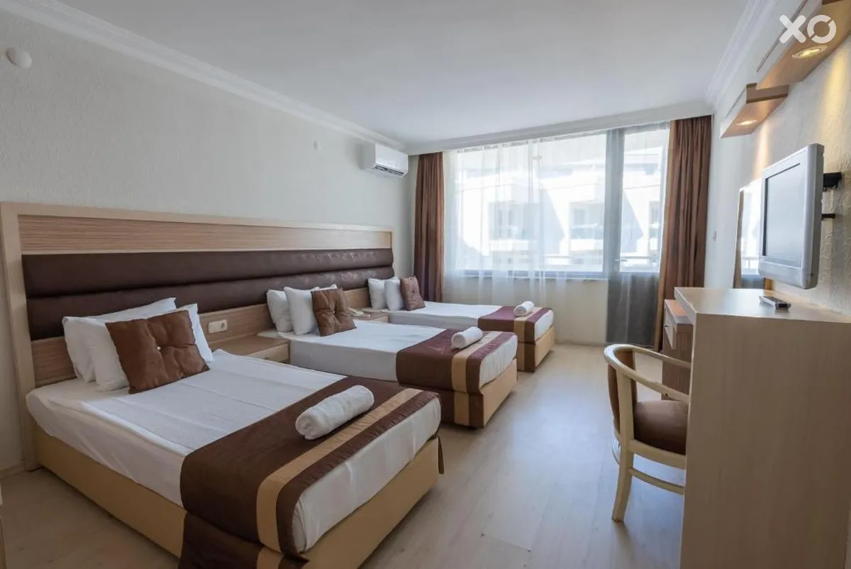 Caprea Hotel