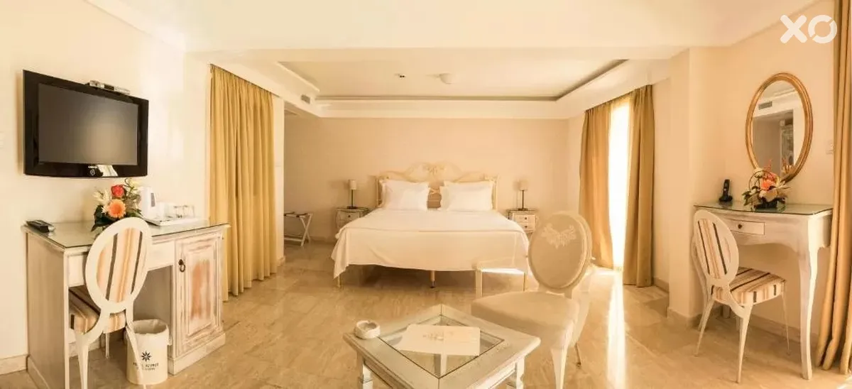 Azimut Hotel