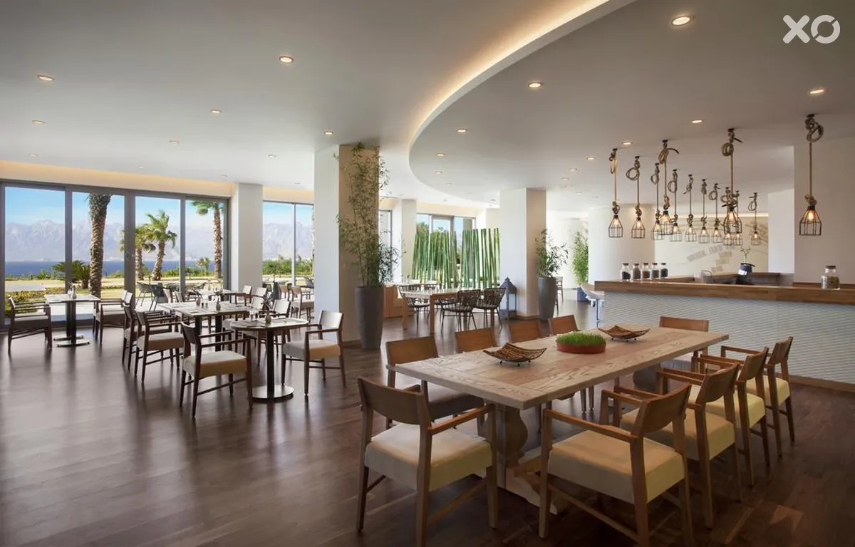 Akra Hotel