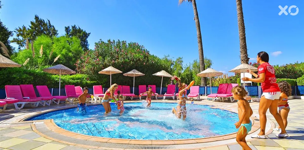 The Grand Blue Sky International Hotel