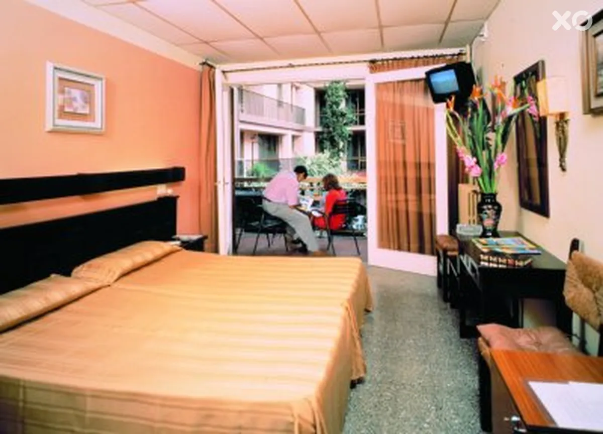Mercedes Hotel