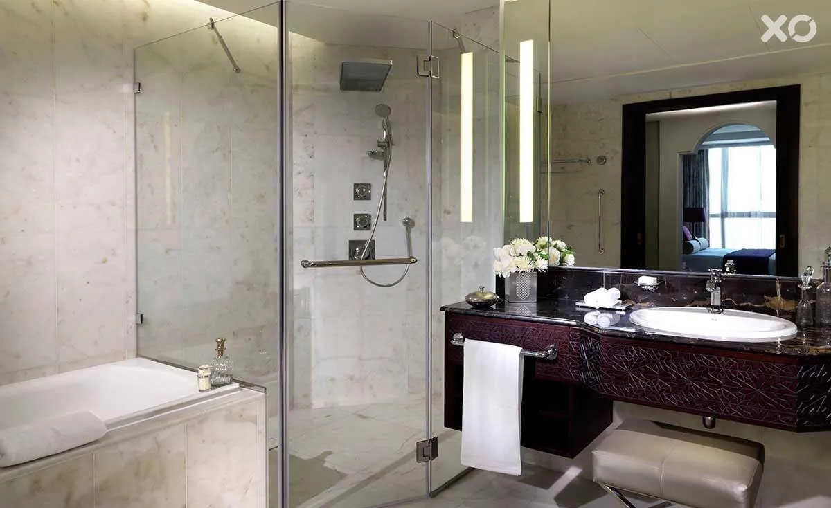 Bab Al Qasr Hotel & Residences
