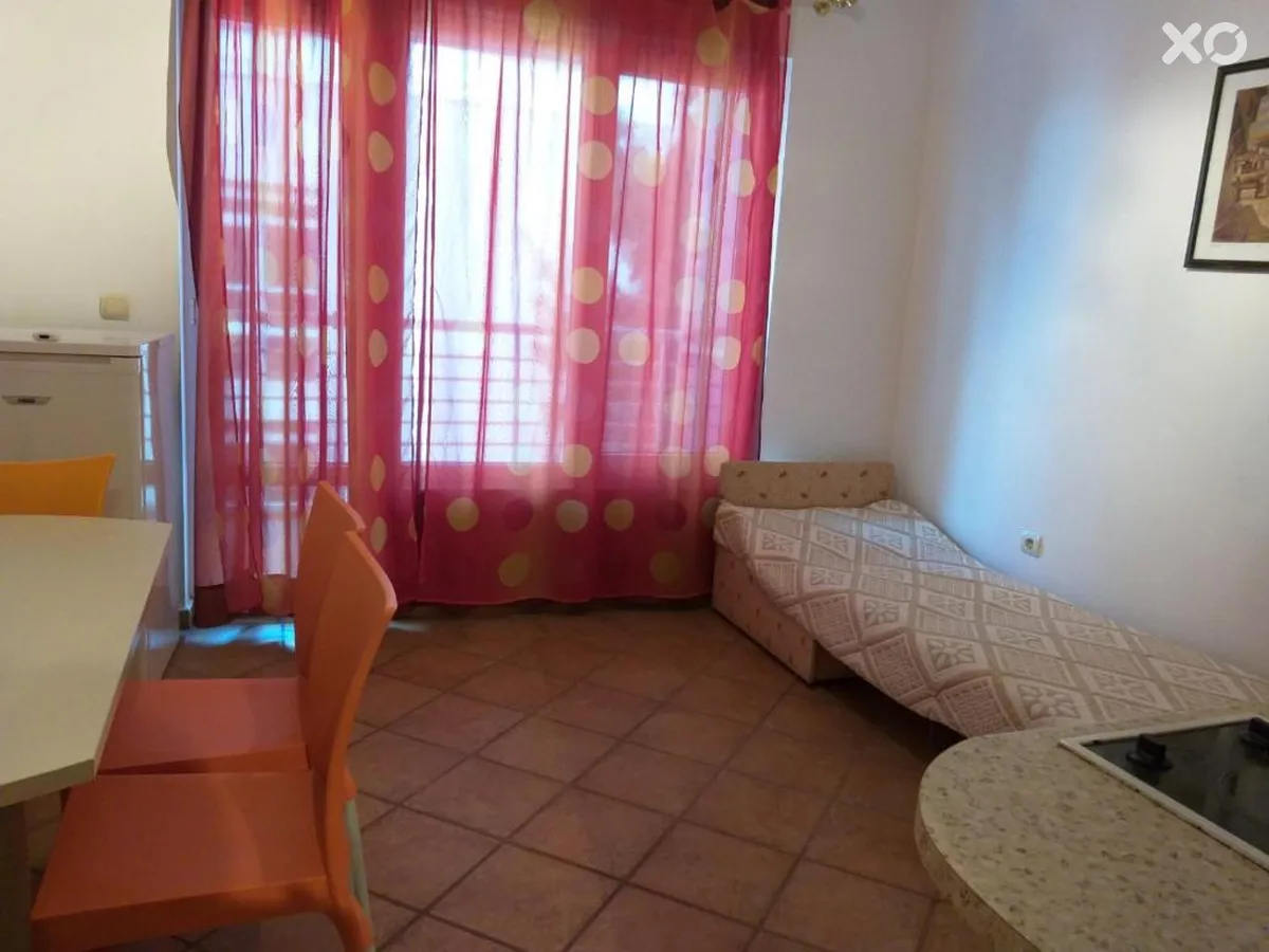 Perla Apartments First Line