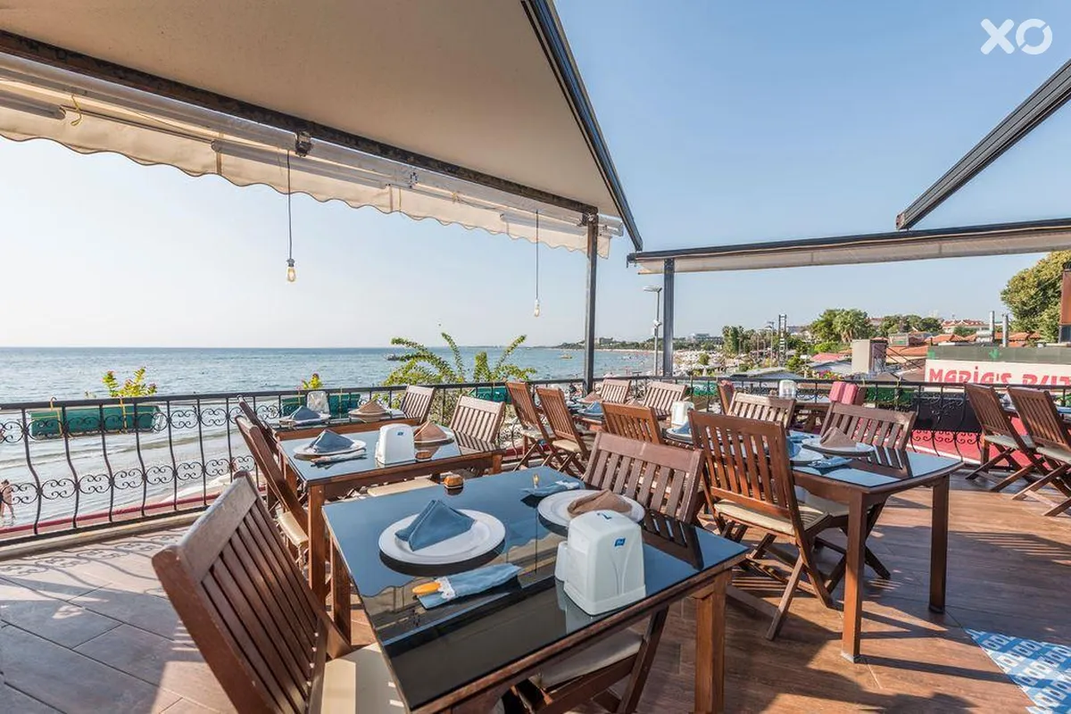 Tropic Hotel