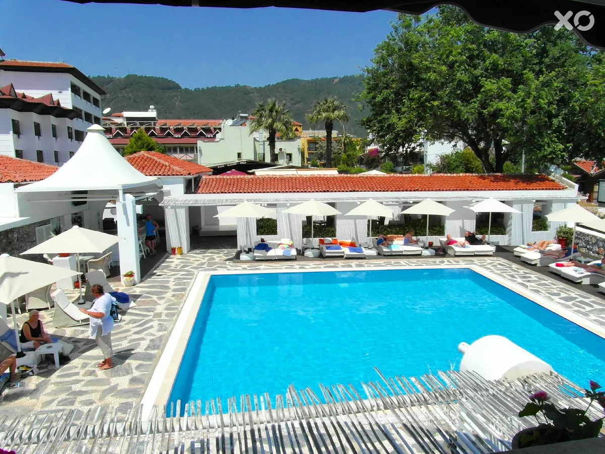Casa Blanca Beach Hotel