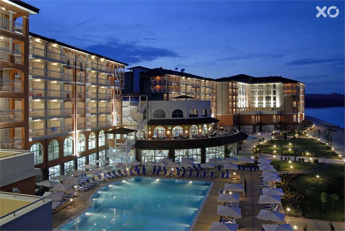 Sol Luna Bay Resort