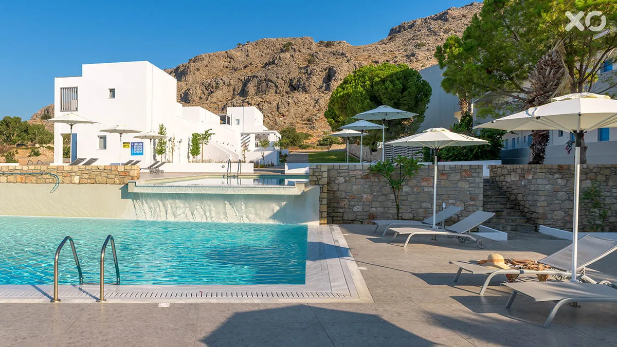 Serene Bay Hotel