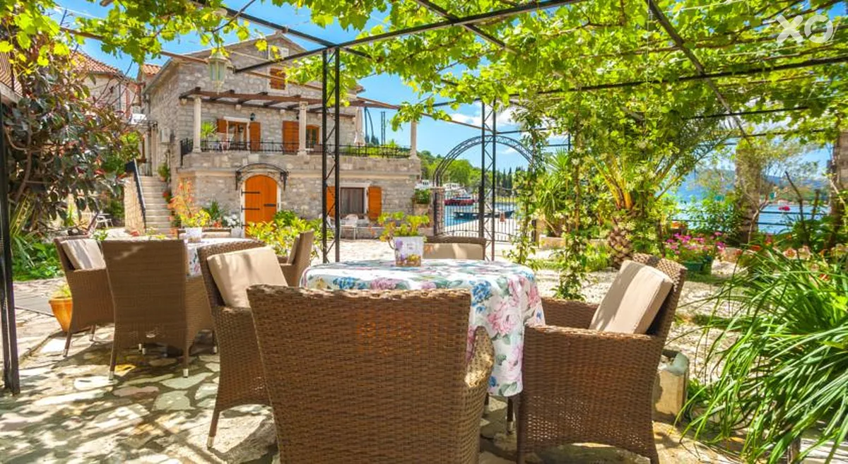 Serventi Villa