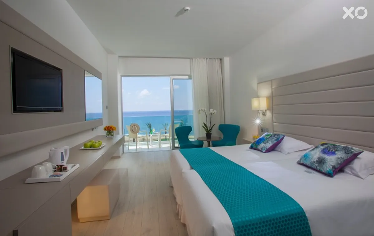 King Evelthon Beach Hotel & Resort