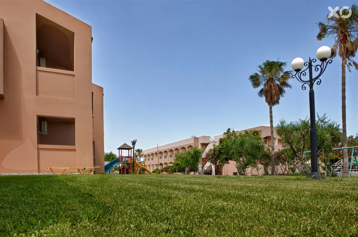 K. ilios Hotel & Farming
