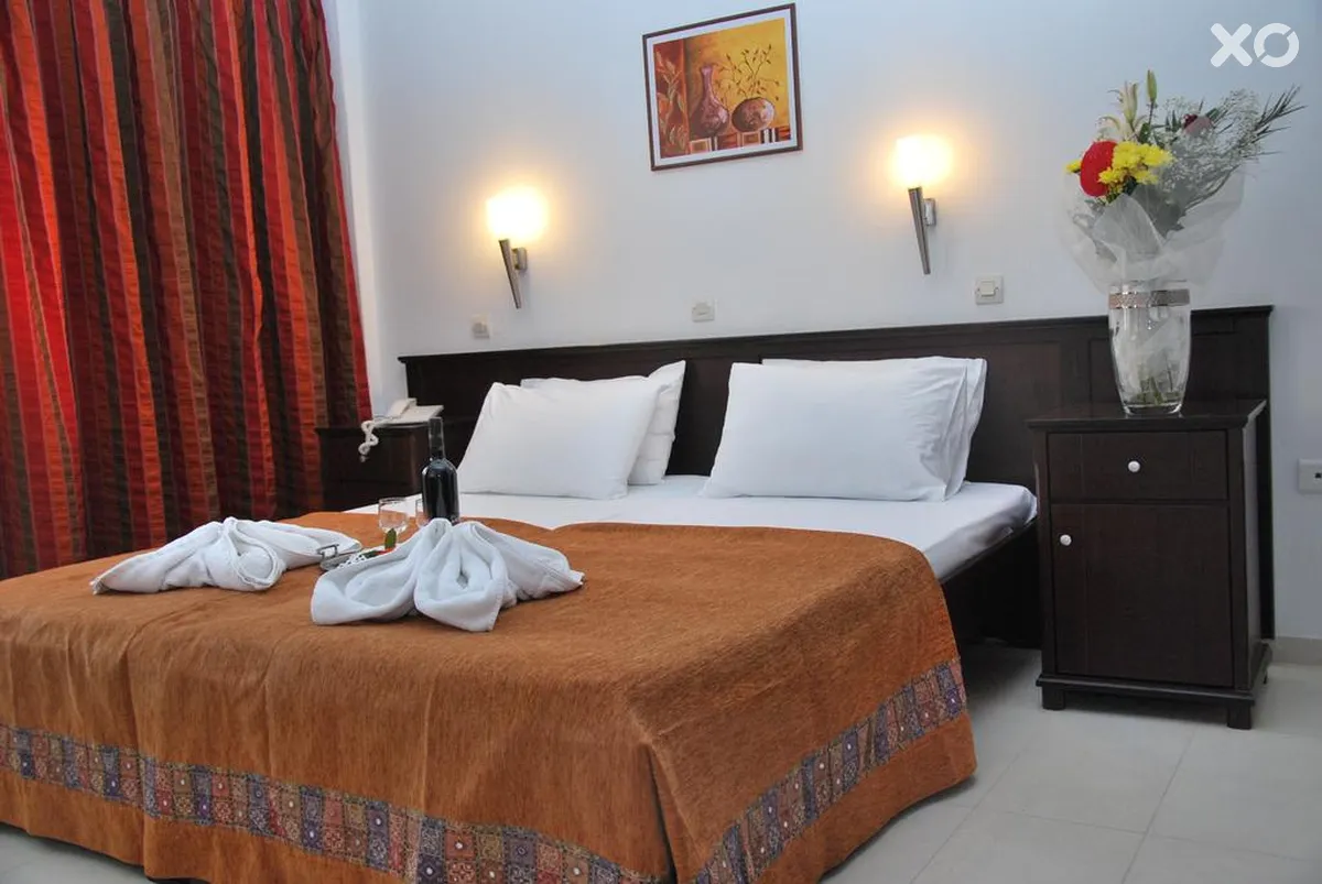 Naias Hotel