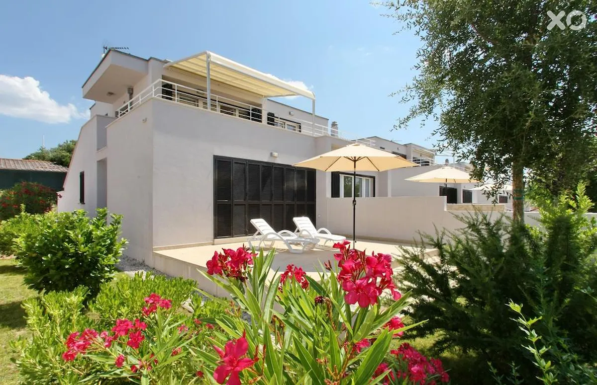 Sunnyside Apartments Petrcane