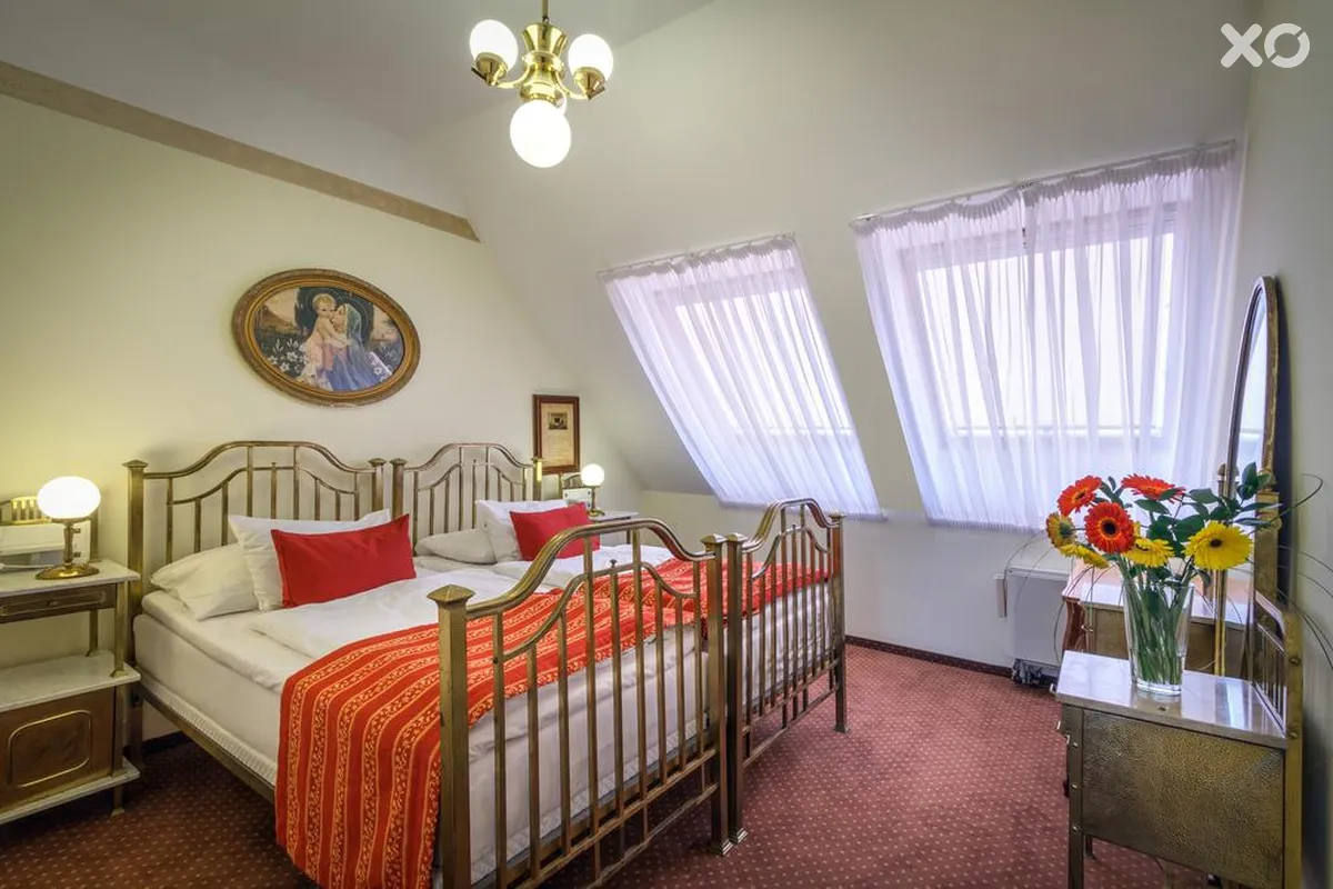 Mucha Hotel