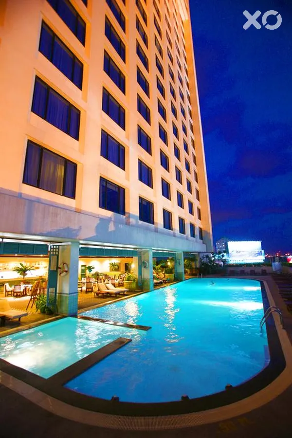 Golden Tulip Sovereign Hotel