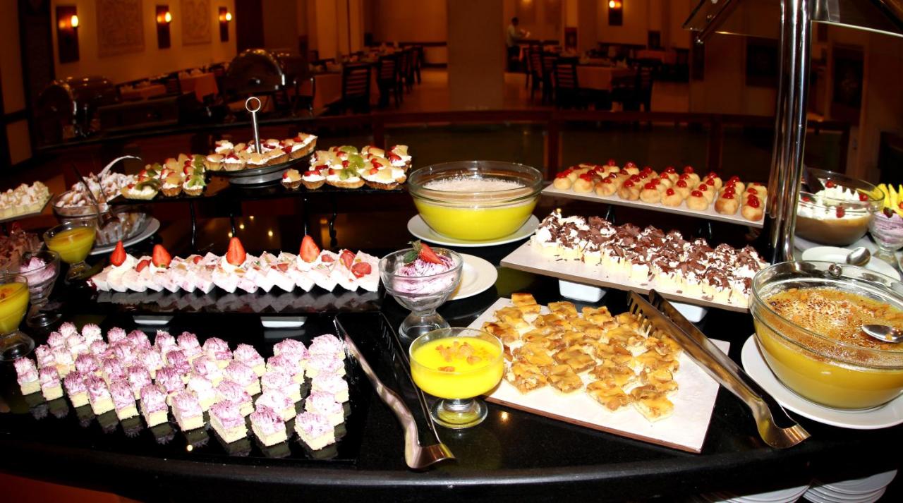 Royal Lagoons Resort & Aqua Park