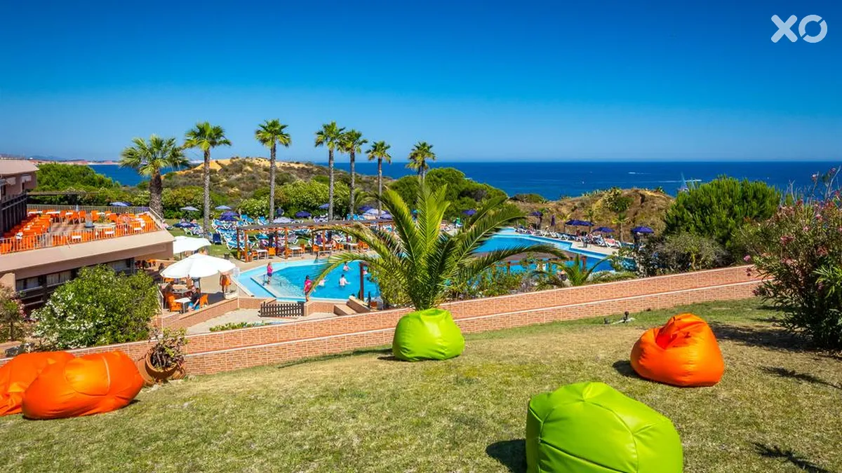 Auramar Beach Resort