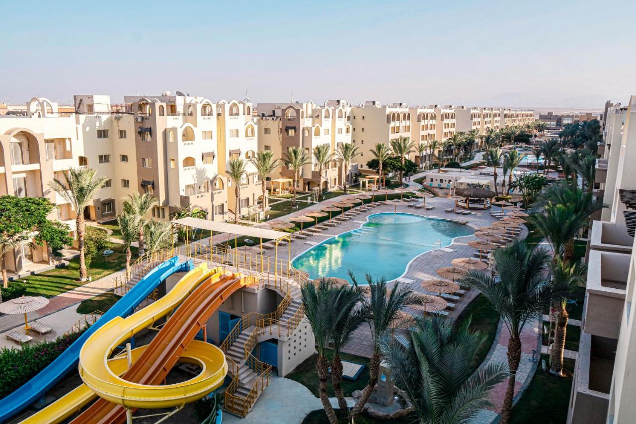 El Karma Aqua Beach Resort