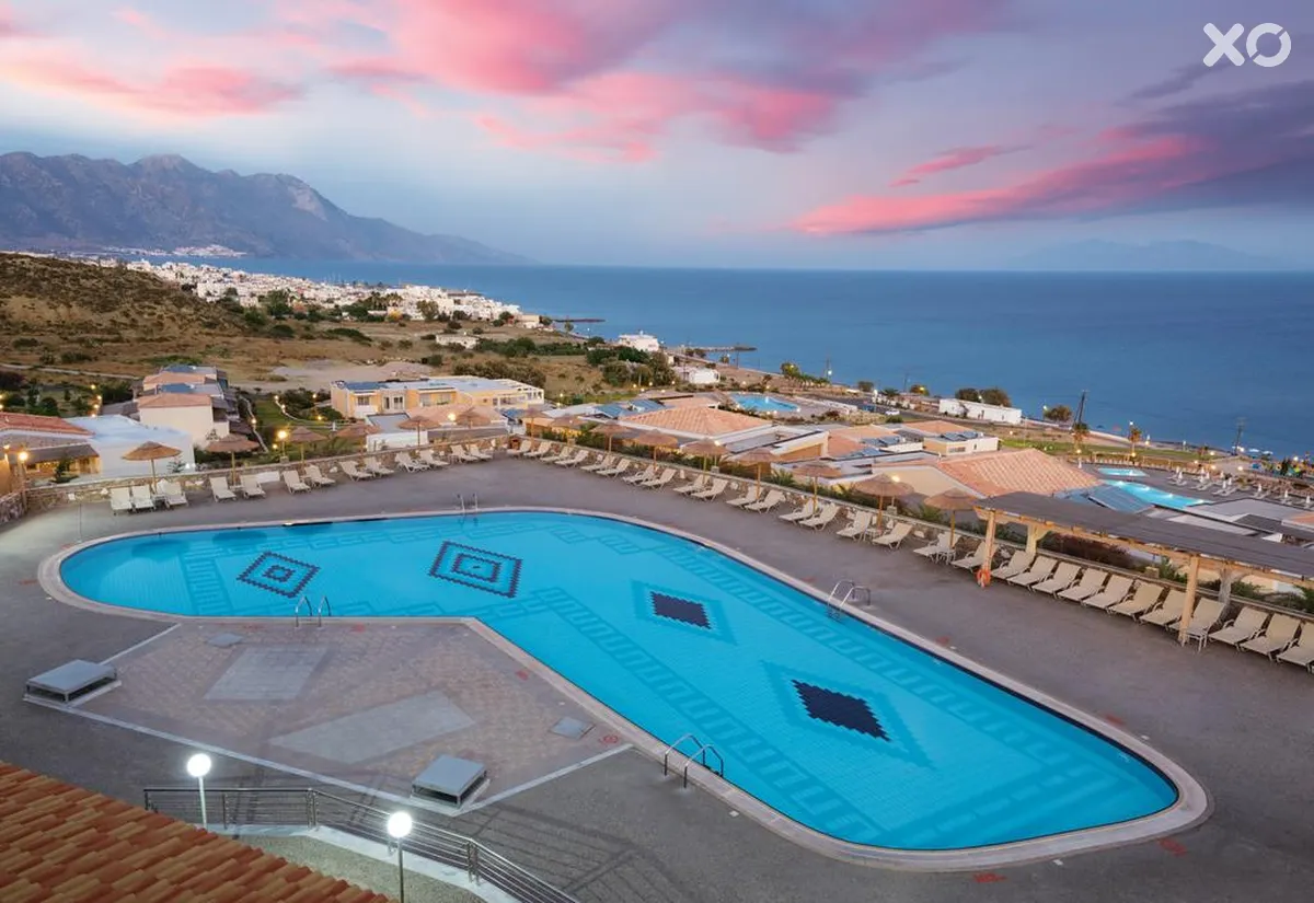 Grand Blue Beach Hotel
