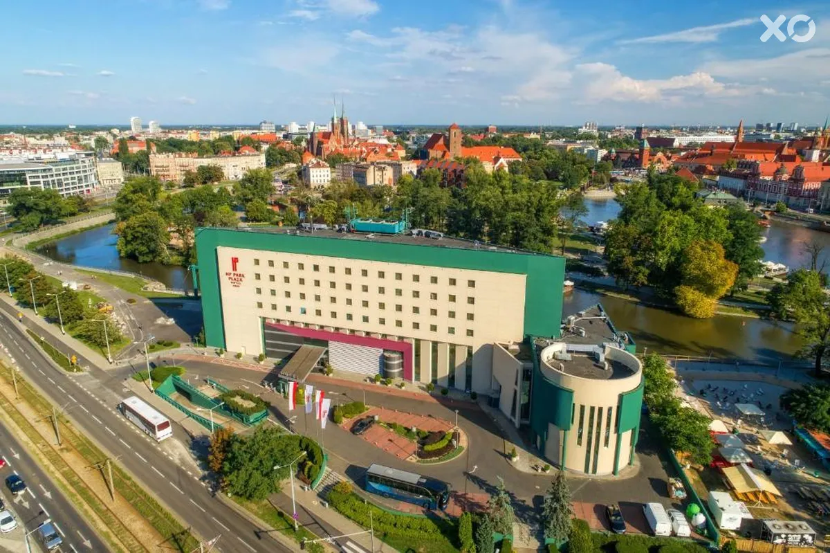 HP Park Plaza