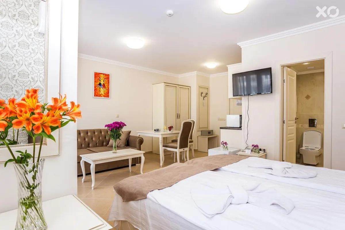 Rena Hotel
