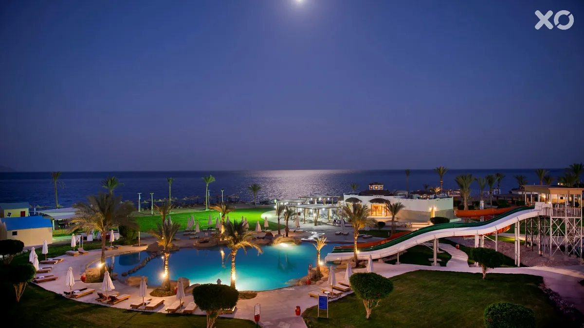 Amphoras Beach