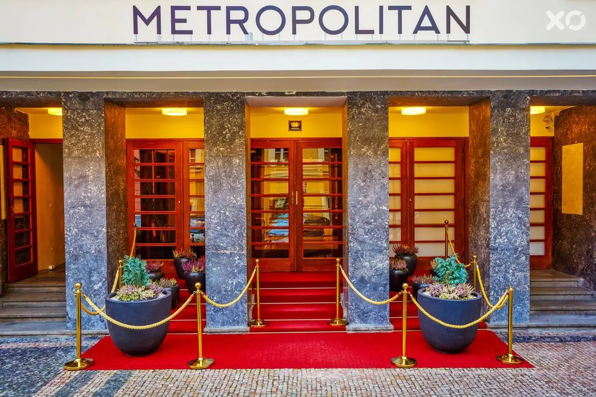 Metropolitan Old Town Hotel