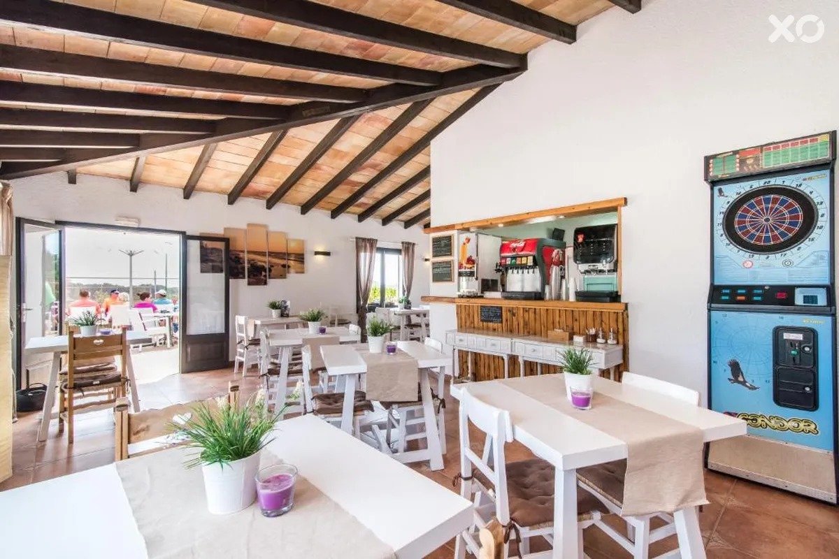 Na Taconera Hotel