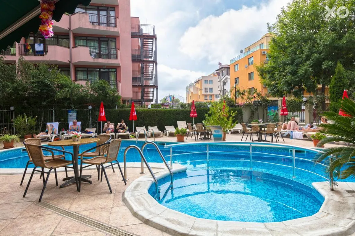 L&B Hotel