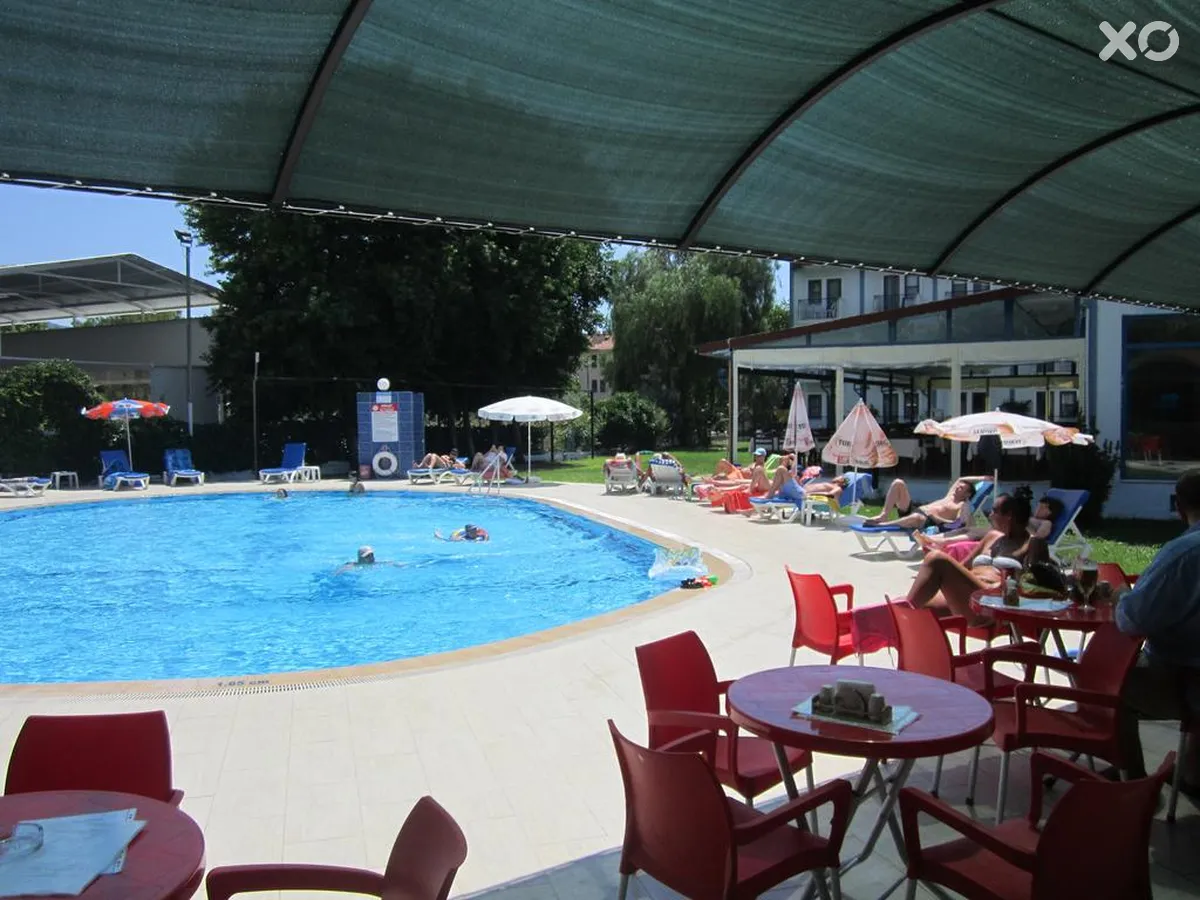 Aymes Hotel