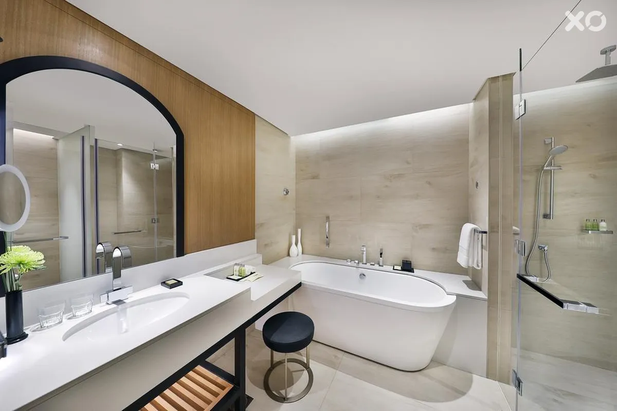 DoubleTree by Hilton Dubai - Business Bay
