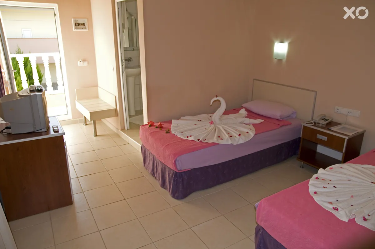 Sayanora Hotel