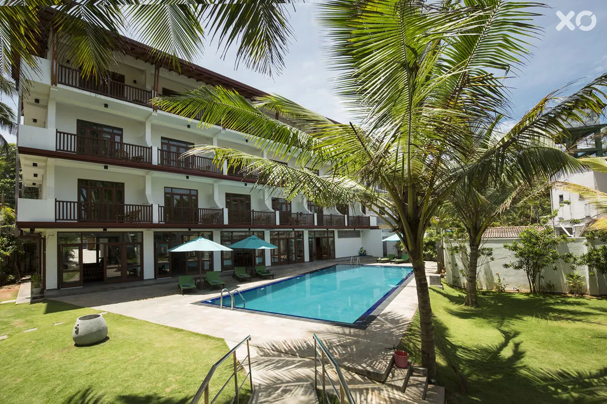 Rockside Beach Resort