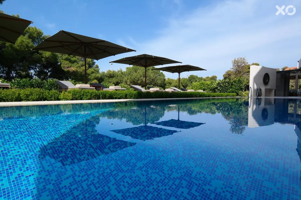 Somewhere Vouliagmeni