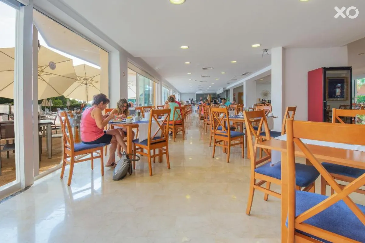 Dunes Platja Aparthotel
