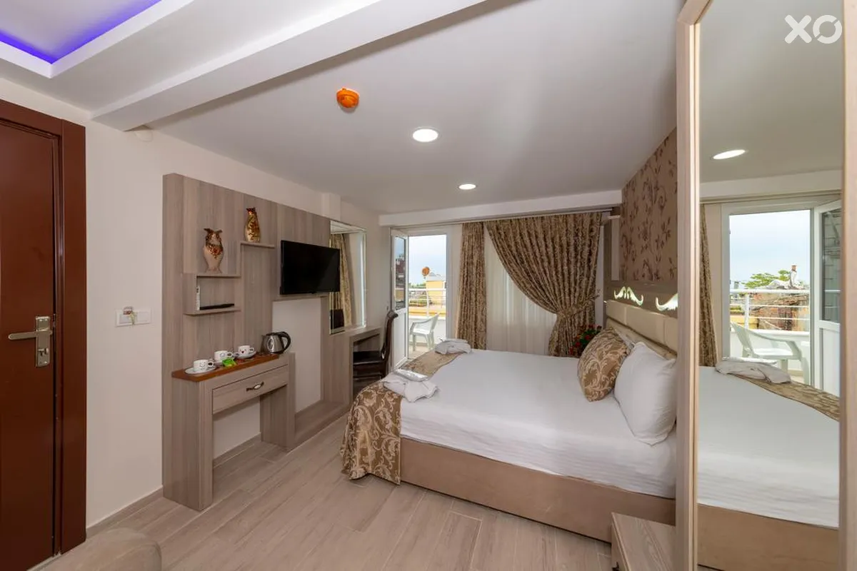 Raimond Hotel