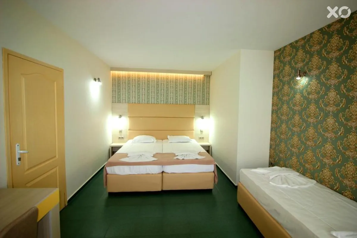 Perla Apartments First Line