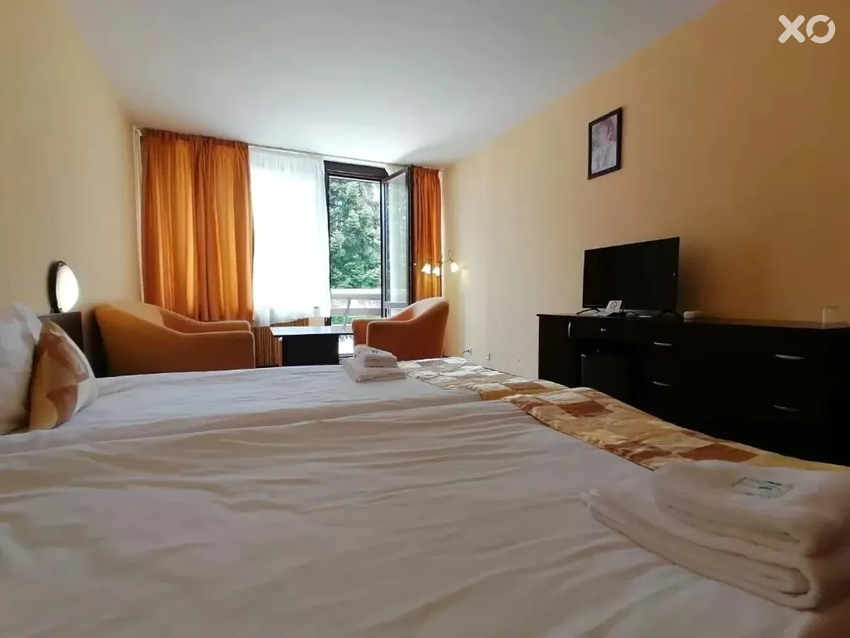 Ela Hotel