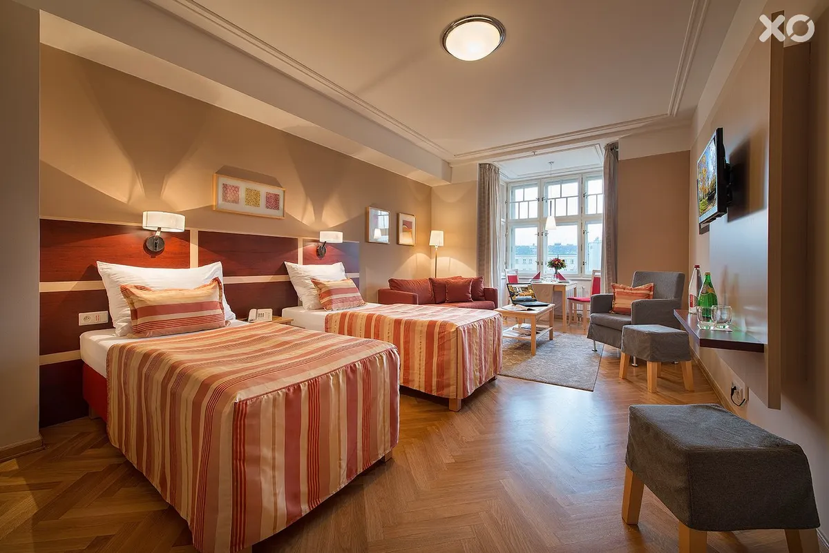 EA Hotel Julis